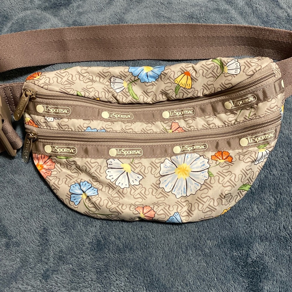LeSportsac Fanny Pack Hawaii Exclusive Print